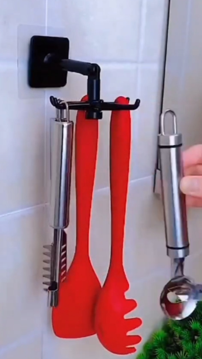 Rotating Spoon Hanger
